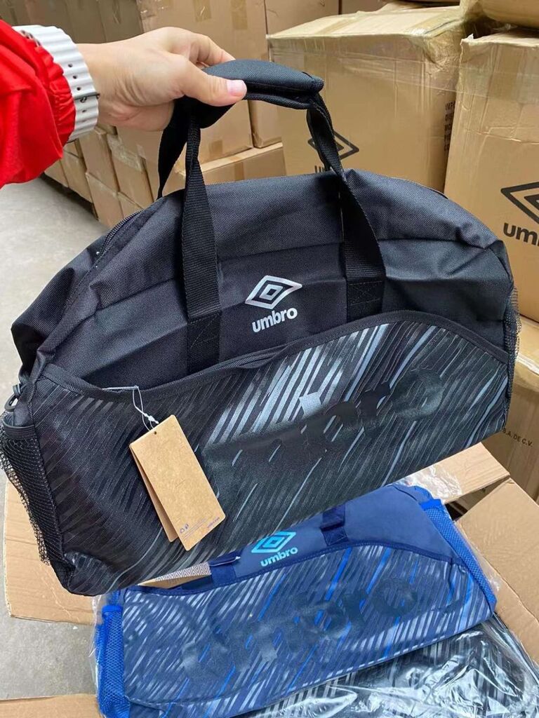 Túi Thể Thao Umbro ,du lịch , tập luyện thể thao, vải chống nước , - Ảnh 2