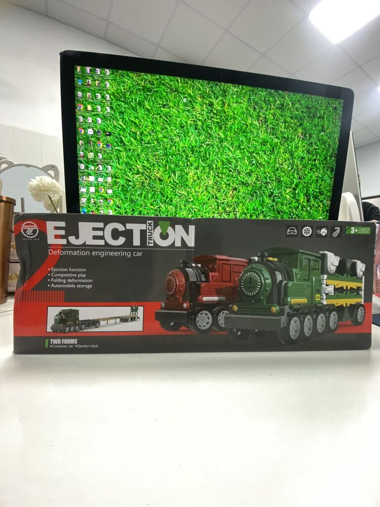 Đồ Chơi Tàu Hỏa 3 Tầng Kèm 12 Xe Đua Nhỏ, Mô Hình đường đua (hàng Amazon) - Ảnh 4