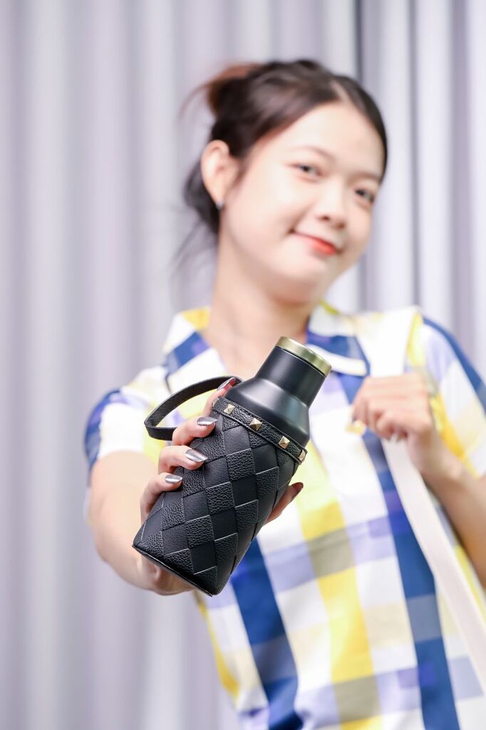 Hộp quà Xiaomi: Túi Xách Nữ & Bình giữ nhiệt cao cấp, kèm bao da - Ảnh 3