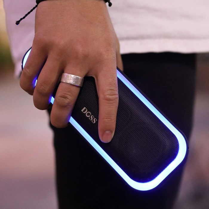 Loa bluetooth DOSS BT-10 chống nước, đèn RGB,TWS kết nối 2 loa, 20w - Ảnh 2