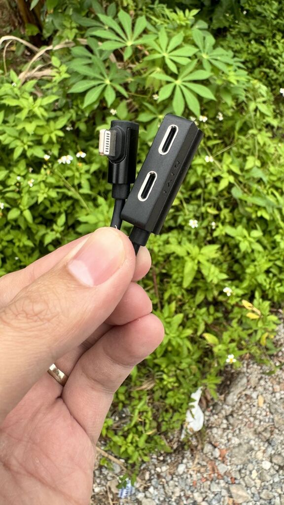 Jack chia cổng Lightning Phone ra 2 cổng Lightning hãng DIVI iKey - vừa sạc vừa nghe nhạc - Ảnh 4
