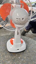Quạt bàn tích điện, chạy điện 220v EP-2112A 12 inch hãng EASY POWER
