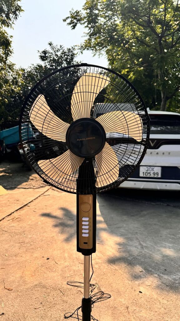 Quạt cây tích điện,năng lượng mặt trời Nanjiren XD-001 , kèm Panel NLTM, điện 220v - Hộp Xấu - Ảnh 3