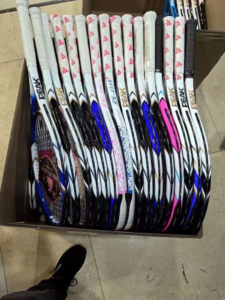 Vợt Tennis chính hãng PEAK , thân Carbon , nhẹ 280gram , - hàng trưng bày. - Ảnh 3