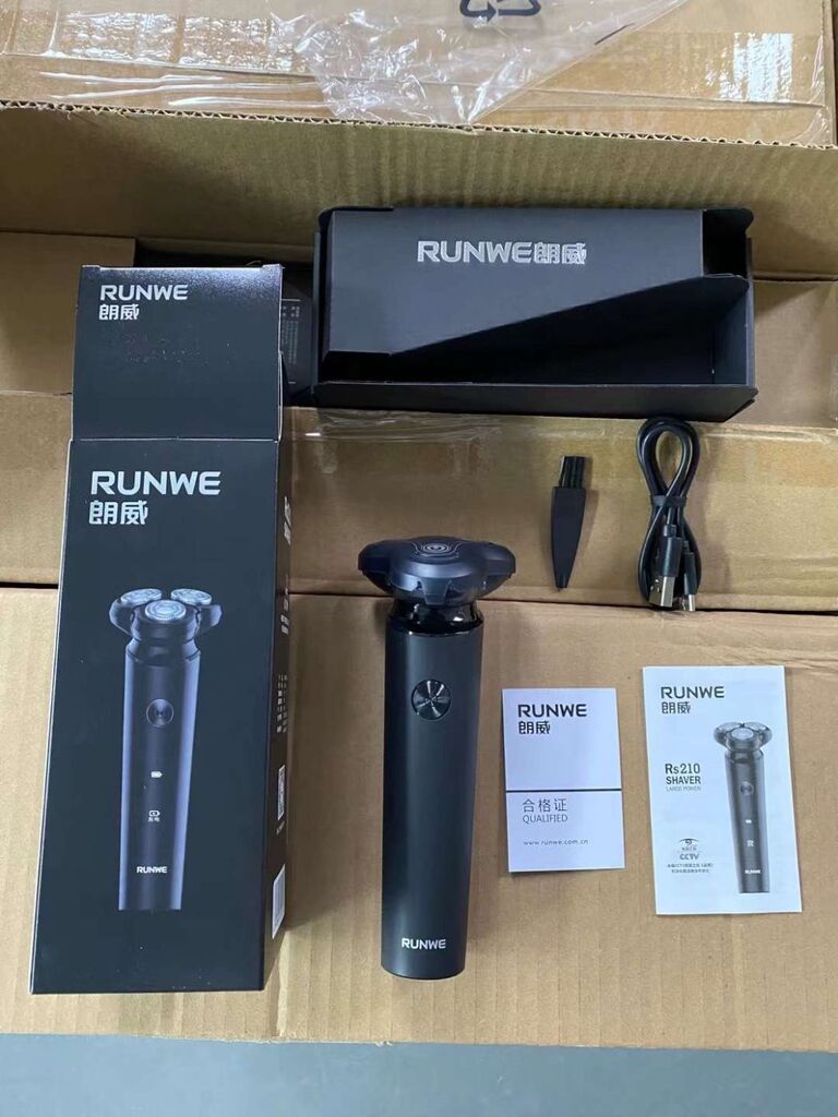Máy cạo râu 3 lưỡi hãng RUNWE RS210, sạc Type-C