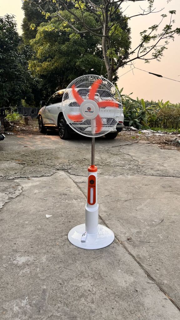 Quạt cây tích điện EASY POWER EP-8816 , Sạc điện thoại, đèn chiếu sáng , có remote (HỘP XẤU) - Ảnh 6