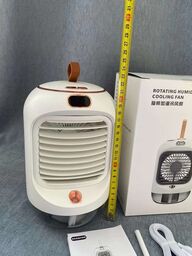 Quạt tích điện để bàn phun sương RD22 , có màn hình , xoay 90 độ, đèn ngủ
