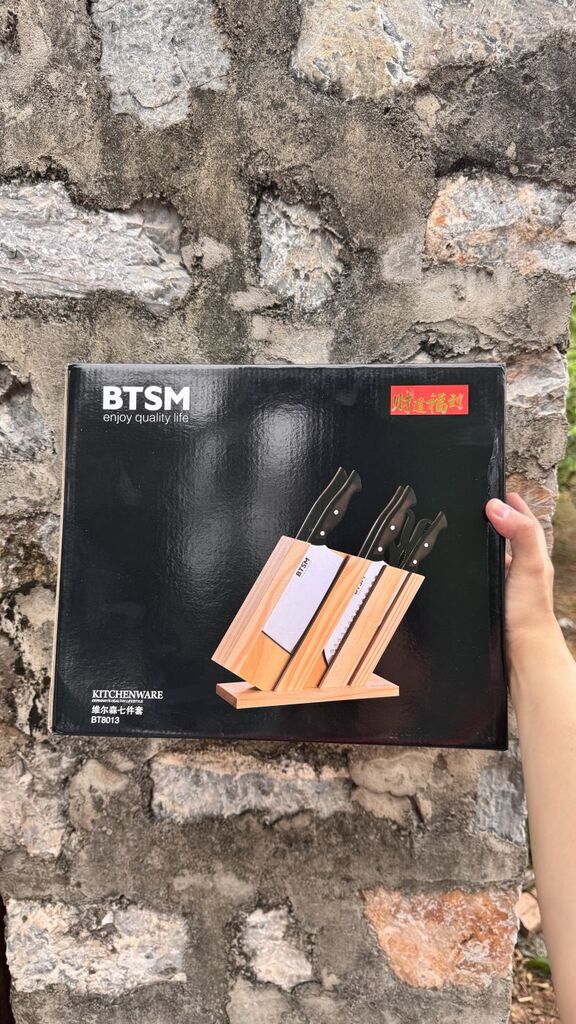 Bộ dao làm bếp 7 món hãng BTSM , có dao chặt , đế cắm dao bằng Gỗ - Ảnh 2